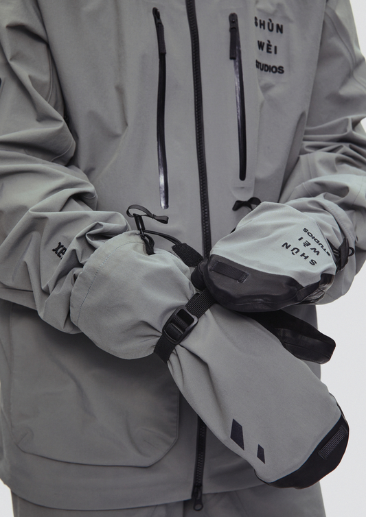 SHUNWEI STUDIO No.7 Powder Mittens - Exile Space