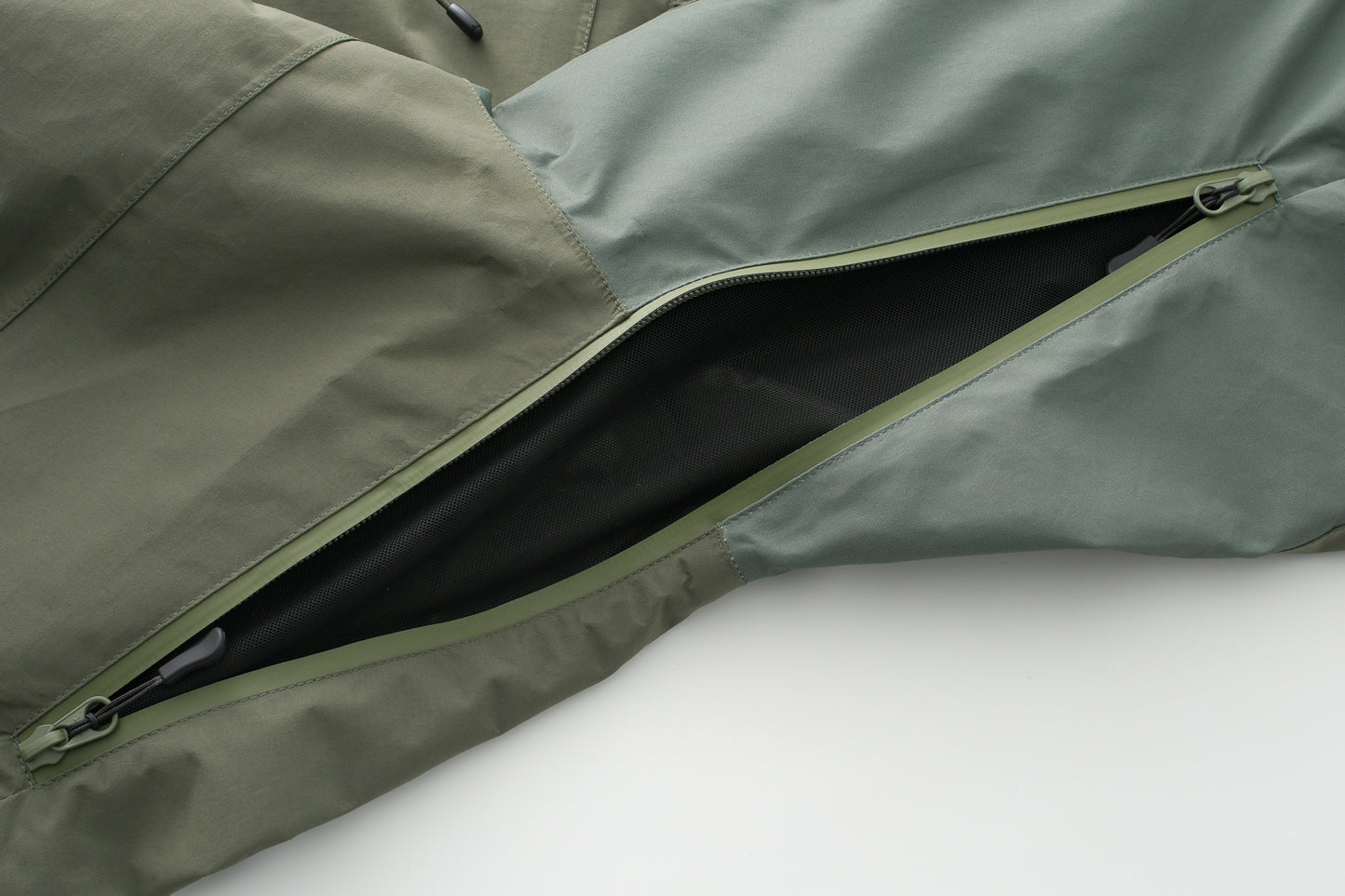 OUREA 22/23 Signiture 2L Snow Jacket Green exile.space