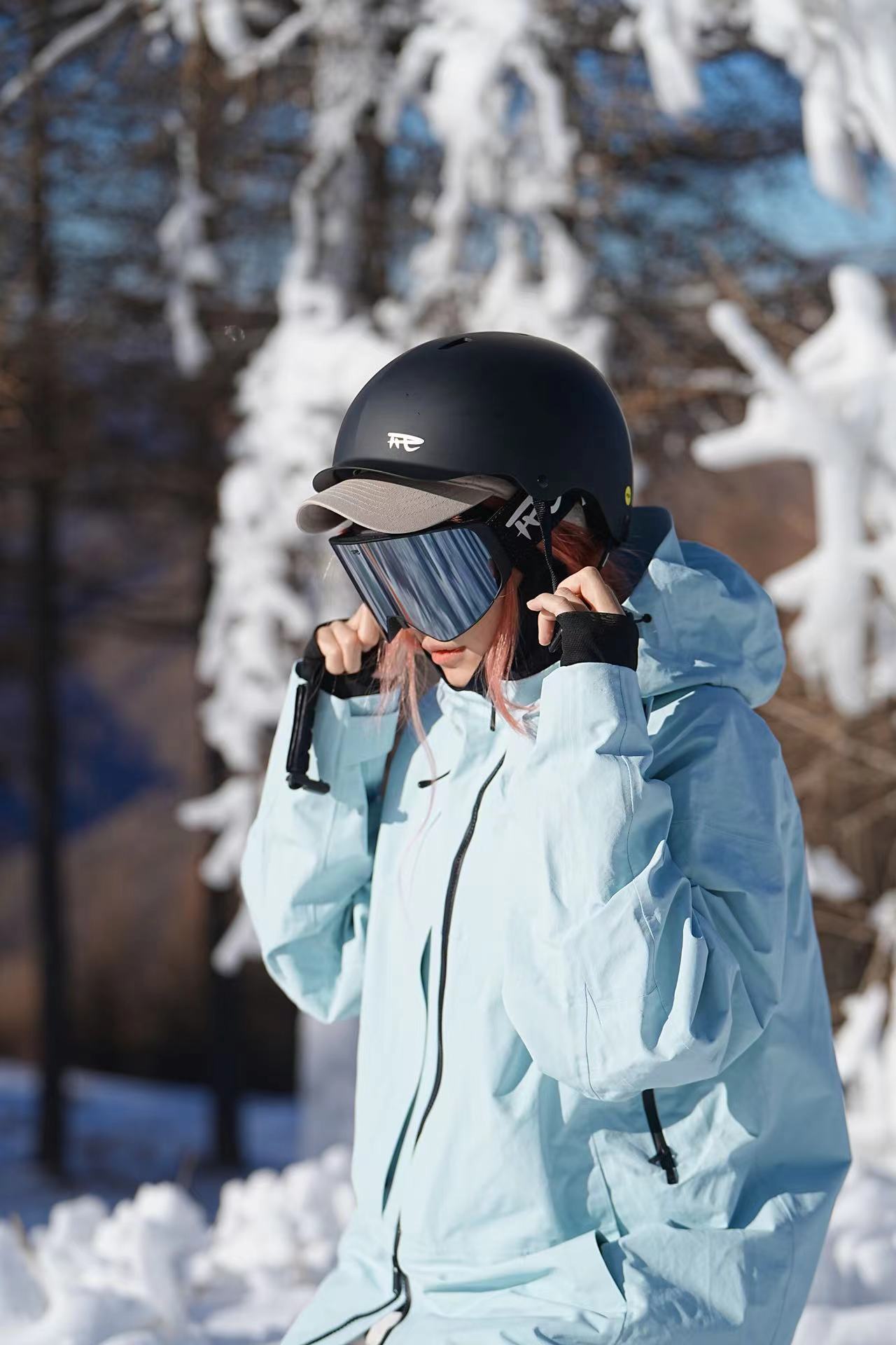REV ORIX Snow Helmet Classic Black exile.space