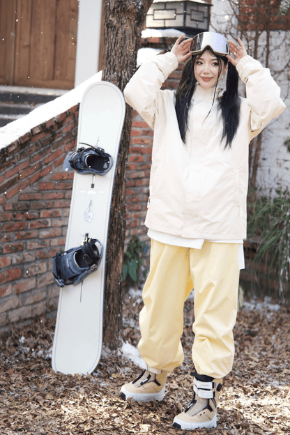 LMDSNOW Women's Classic Snowboard Jacket and Pants Set