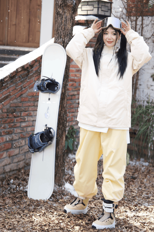 LMDSNOW Women's Classic Snowboard Jacket and Pants Set