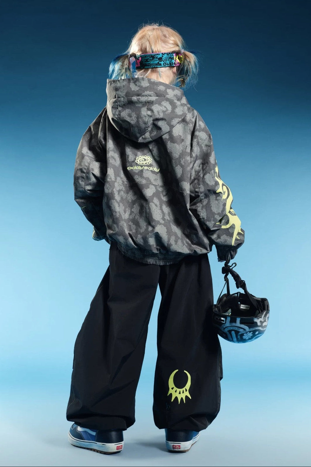 OddyEddy Thorn Grey ski and snowboard jacket full-body back styling